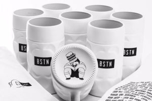 Bierkrug Oktoberfest weiss BSTN